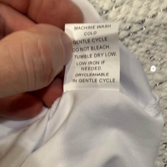 SHEIN White Crop Top with Navy Number - Picture 4 of 6